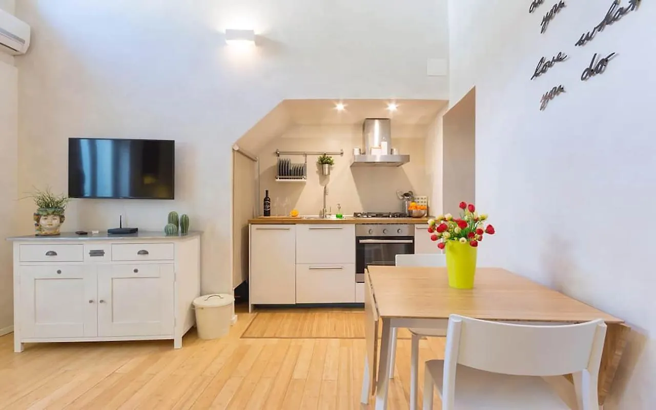 Fortune House - Apartment Ortigia Wifi Syracuse Italia